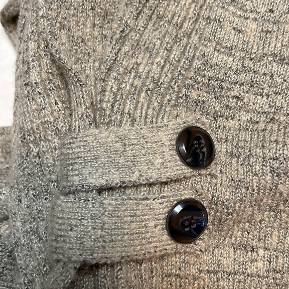 Mid-weight cardigan - Picture 9 of 9